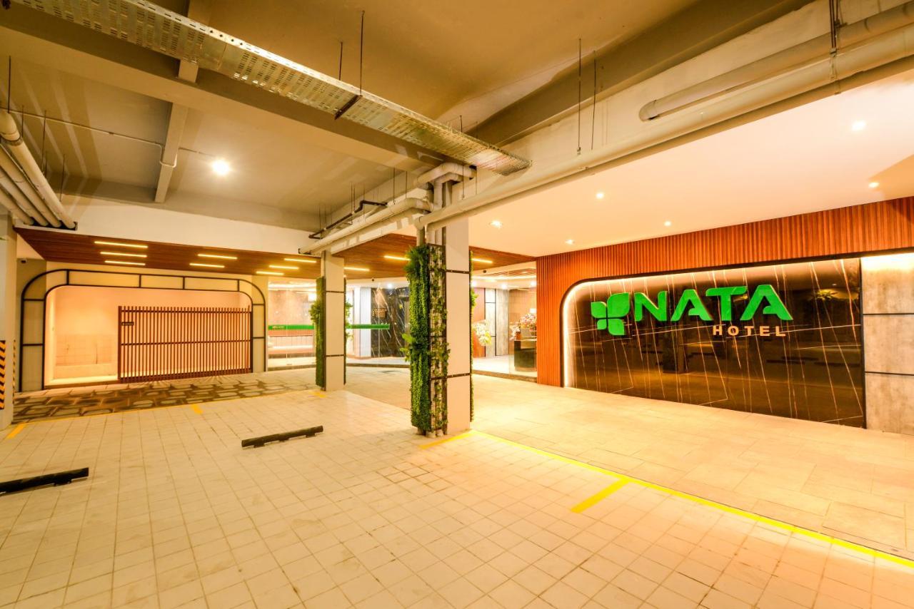 Nata Azana Hotel Solo Luaran gambar