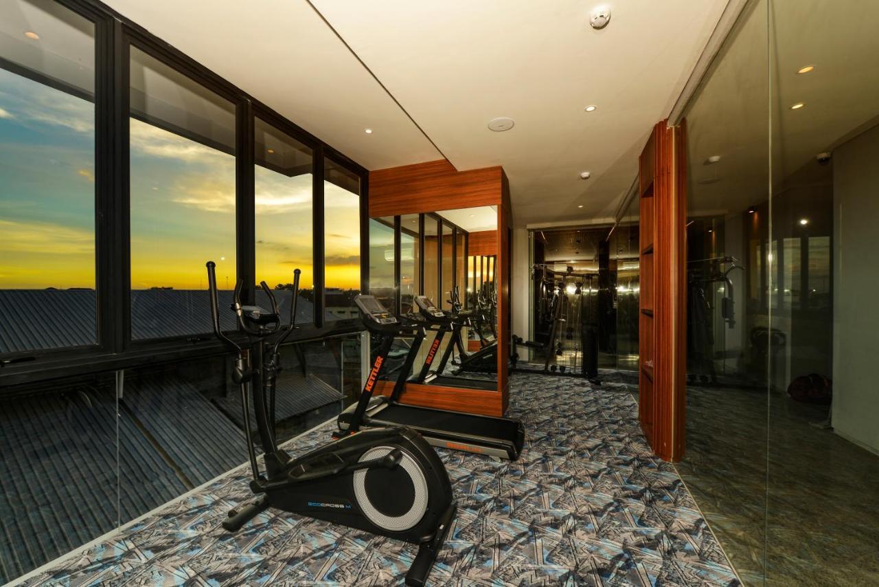 Nata Azana Hotel Solo Luaran gambar