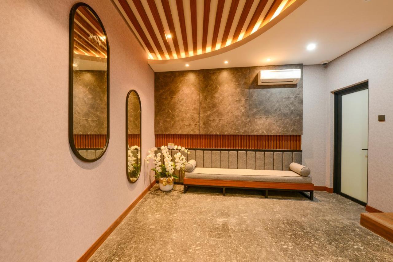Nata Azana Hotel Solo Luaran gambar