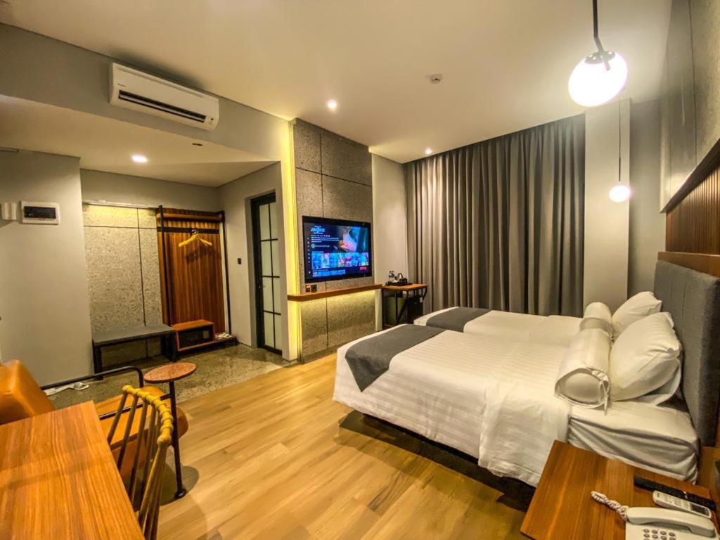 Nata Azana Hotel Solo Luaran gambar