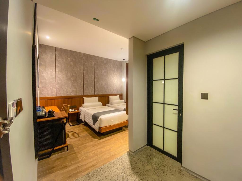 Nata Azana Hotel Solo Luaran gambar