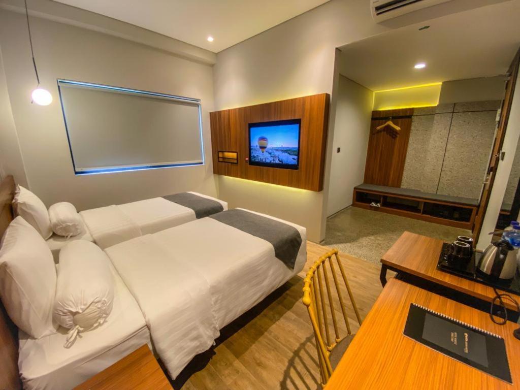 Nata Azana Hotel Solo Luaran gambar